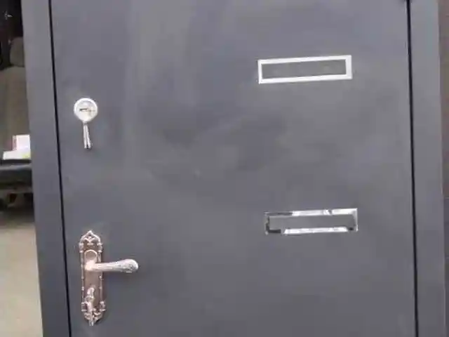 Дверь, Душанбе