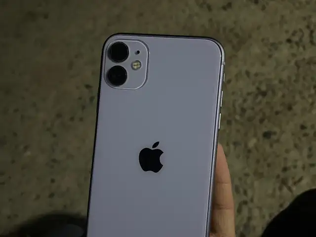 Apple iPhone 11, 64 gb, White, Бохтар (Курган-Тюбе)