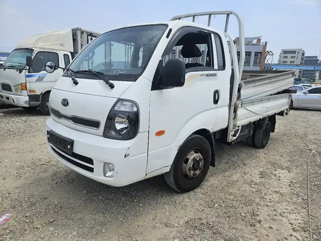 Бортовой автомобиль Kia Bongo 1.2 ton, 2014, Душанбе