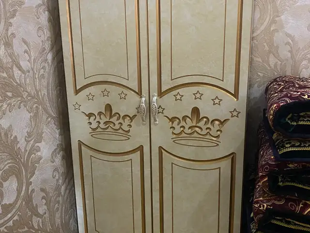 Детский шкаф, Истаравшан