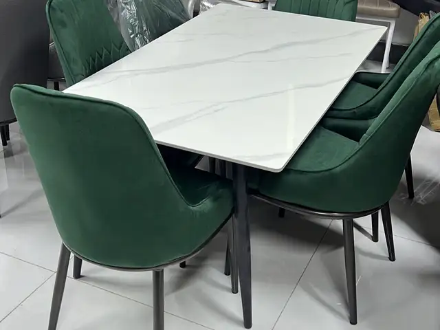 Столь и стулья, Душанбе