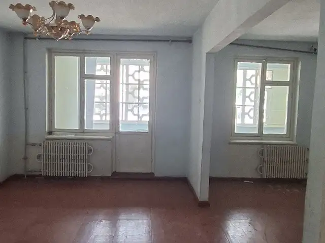 5-комн. квартира, 1 этаж, 77 м², 61 мкр, Душанбе
