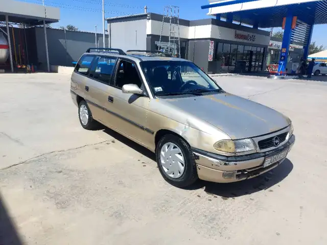 Opel Astra F