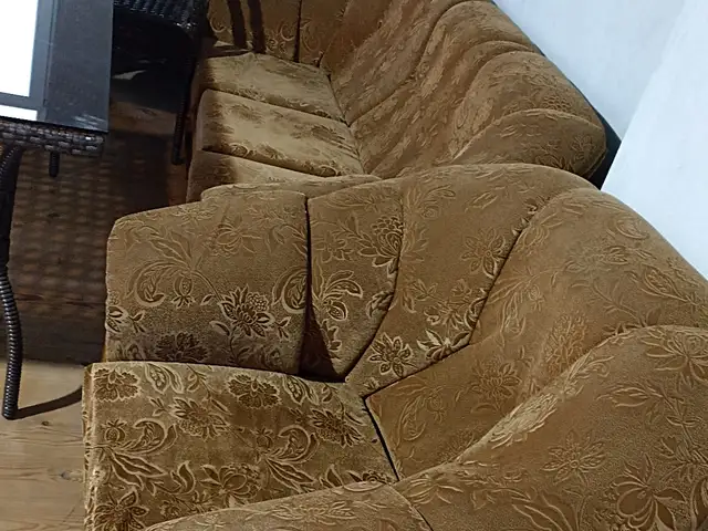 Диван и кресла, Худжанд