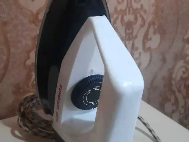 Утюг, Душанбе