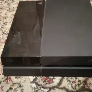 Игровая приставка PS4 fat на 500gb, версия п.о 11.02, Душанбе