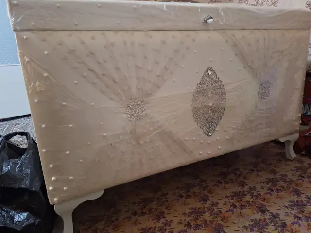 Сундук, Душанбе