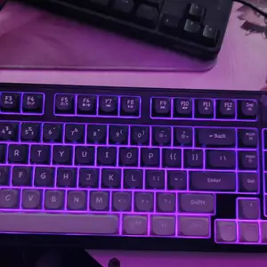 Беспроводная мембранная игровая клавиатура, Бобоҷон Ғафуров