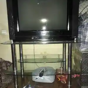 Телевизор с подставкой, Душанбе