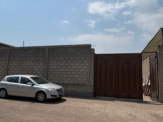 1 этажн. 2-комн. дом, 4 сотки, Автостанция, Бобоҷон Ғафуров