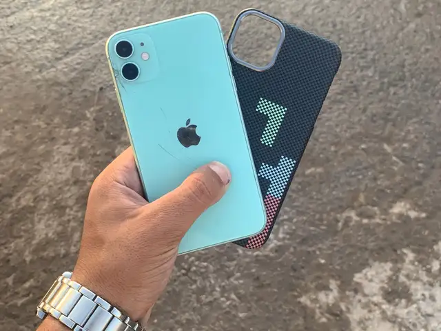 Apple iPhone 11, 64 gb, Product Red, Душанбе