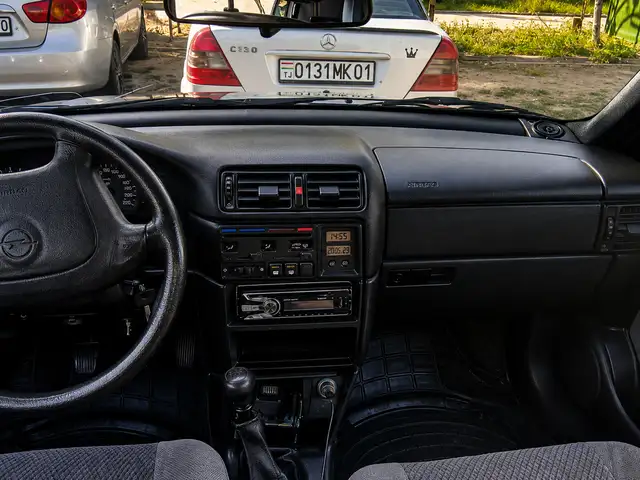 Opel Vectra A