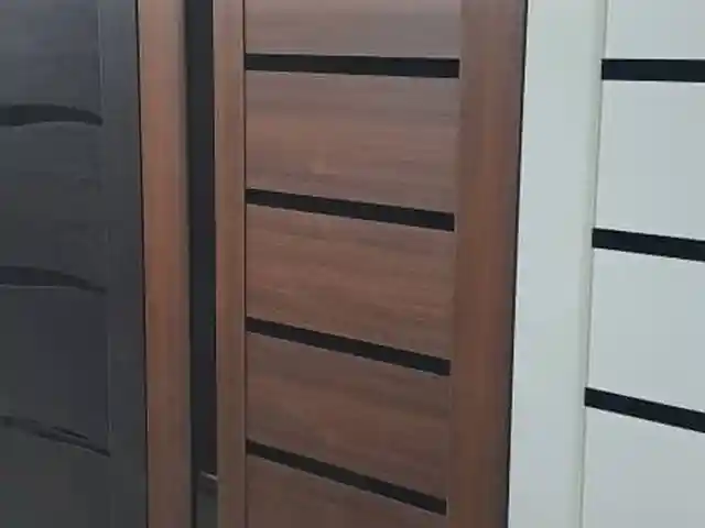 Дверь, Душанбе