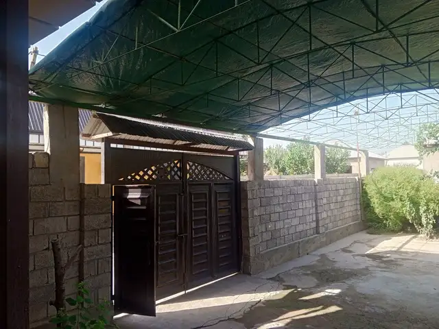 1 этажн. 4-комн. дом, 3 сотки, наздики бозори Х.Шариф, Бохтар (Курғон-Теппа)