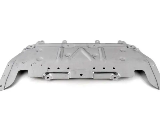 Защитный брус Защита двигателя BMW 7 серия G11/G12 31146868620, Душанбе