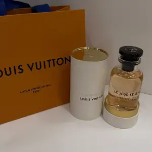 Парфюм Louis Vuitton Le Jour Se Lève., Душанбе