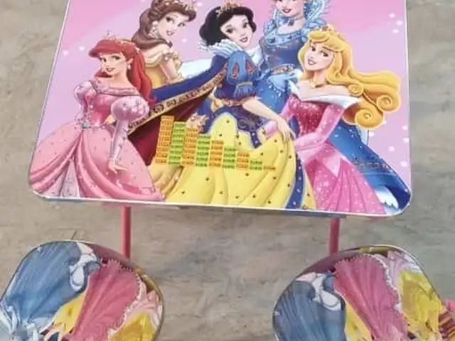 Стол и стулья, Душанбе