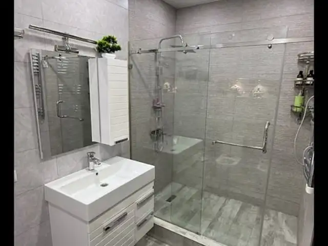 4-комн. квартира, 5 этаж, 200м², Шоҳмансур Дом Печатъ, Душанбе