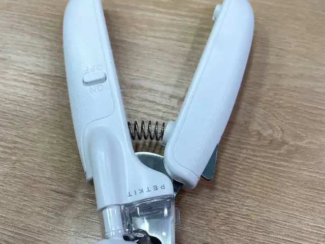 Когтерез Xiaomi Petkit LED Nail Clipper, Душанбе