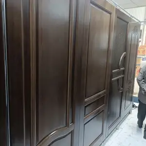 Деревянная дверь, Душанбе