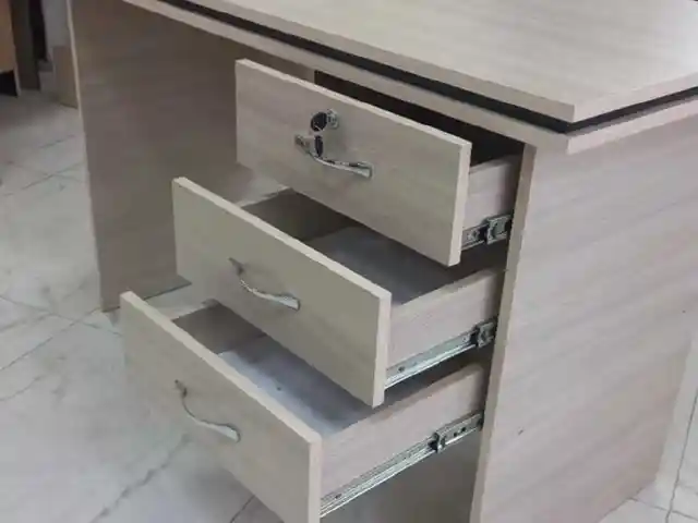 Стол, Душанбе