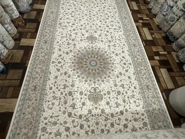 Колин эрони, Душанбе