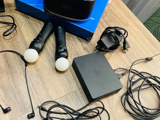 Комплект виртуальной реальности Sony PlayStation VR PS VR для PS4/PS5, Душанбе