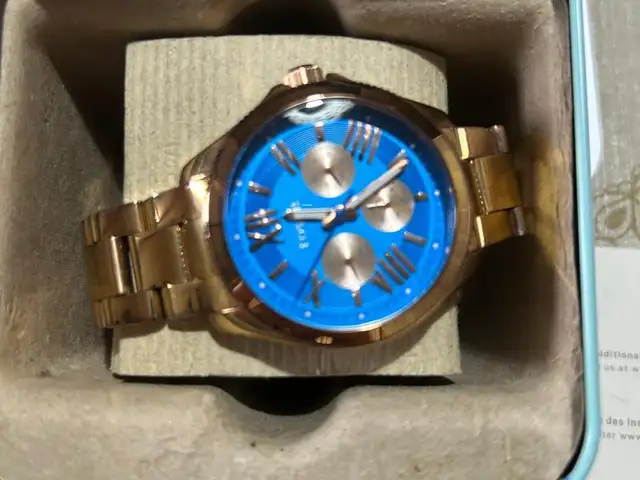 Стильные женские часы Fossil, Душанбе