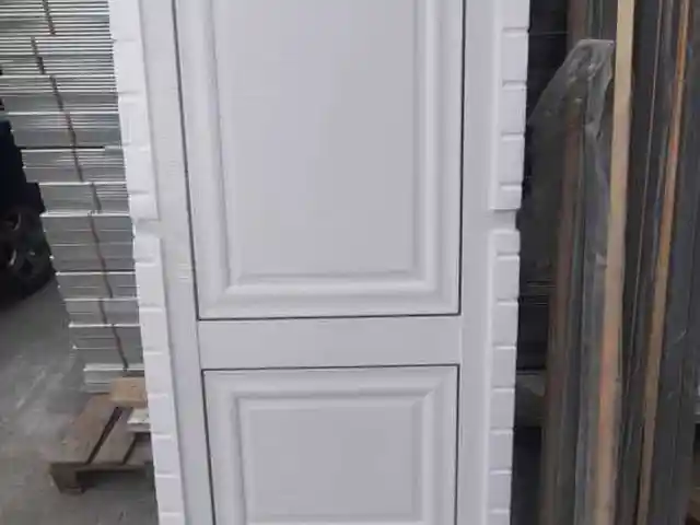 Дверь, Душанбе