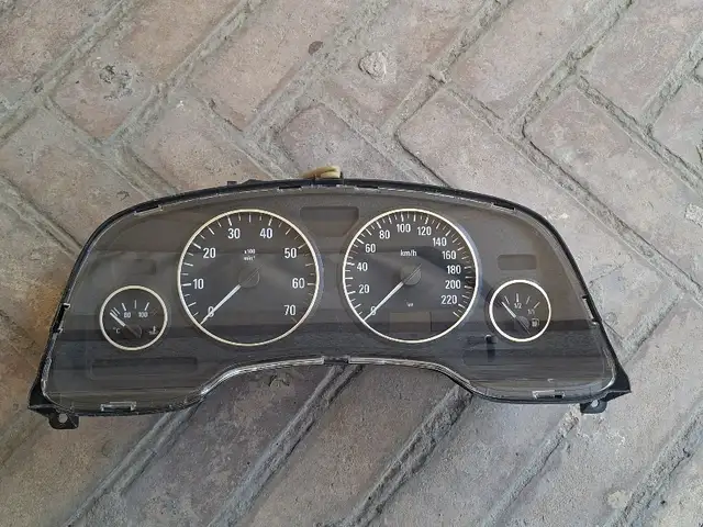 Щиток прибор для Opel Zafira A, Хуҷанд