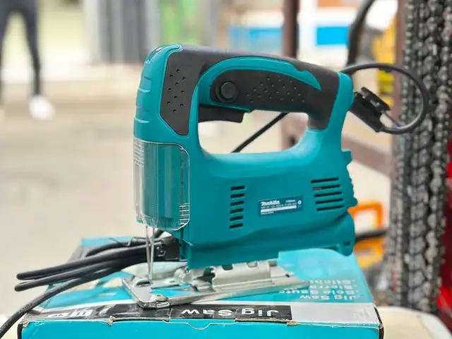 Электролобзик Makita 500вт 3000/мин, Душанбе
