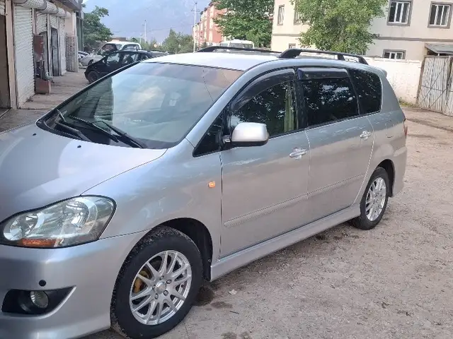 Toyota Ipsum