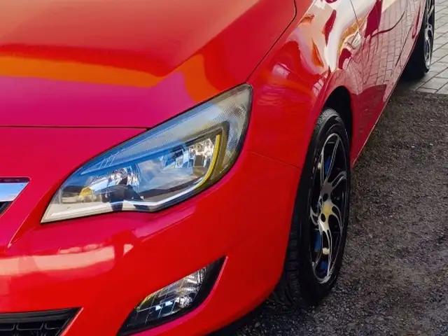 Opel Astra J