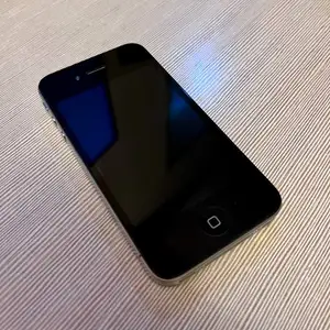 Apple iPhone 4s, 8 gb, Душанбе