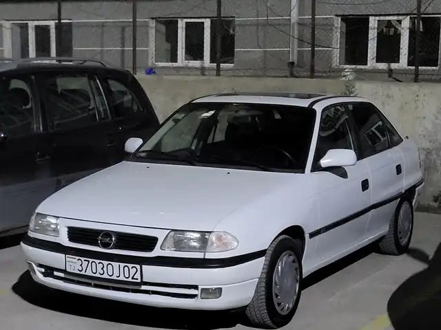 Opel Astra F