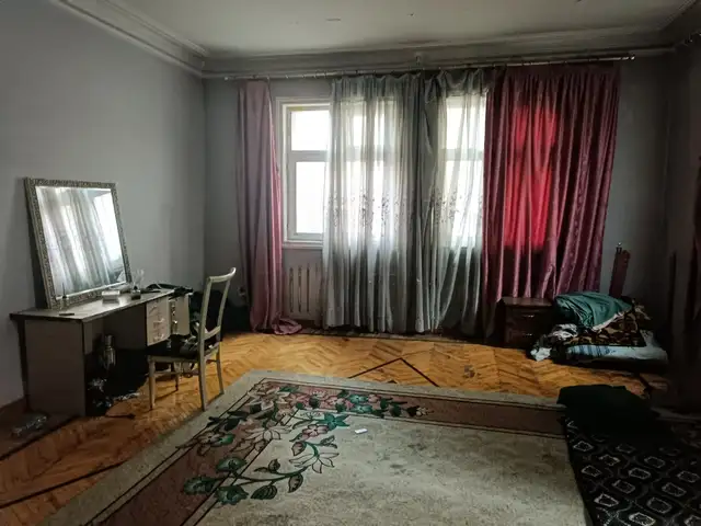 Комната в 1-комн. квартире, 1 этаж, 45м², Шохмансур, Душанбе