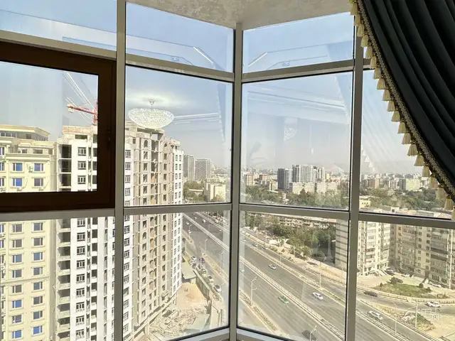 3-комн. квартира, 16 этаж, 122 м², Сино Казокон, Душанбе