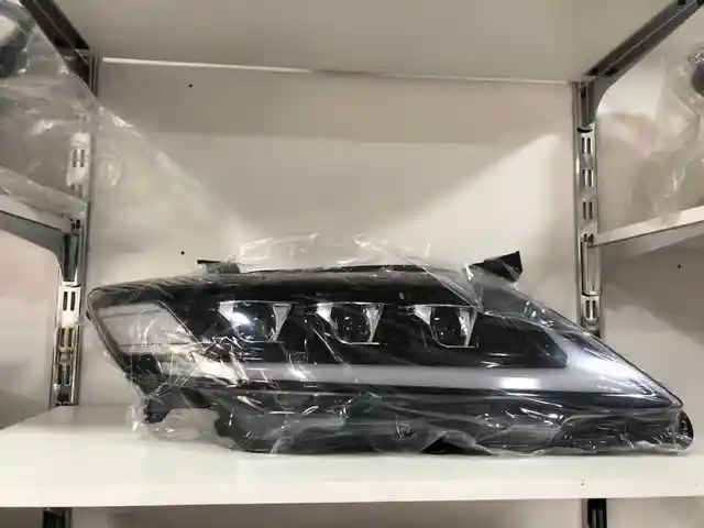 Передние фары 3 линзовые на Toyota Camry 2 2010-2011, Душанбе
