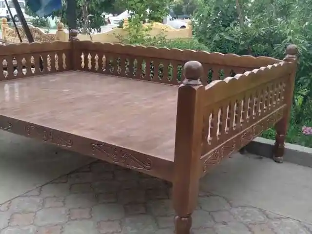 Тапчан, Худжанд