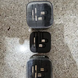 Наушники, Шаҳритӯз
