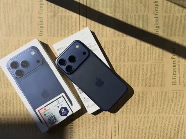 Apple iPhone 17 Pro Max, 512 gb, Cosmic Orange, Душанбе