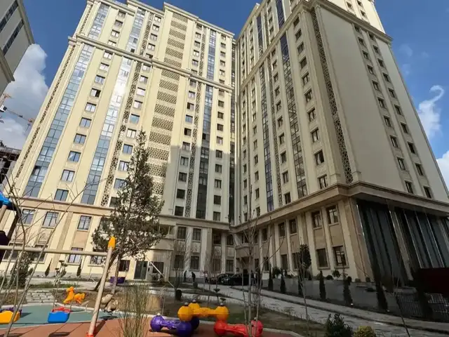 3-комн. квартира, 12 этаж, 136 м², Чулочка, ЖК «Бустон Сити», Душанбе