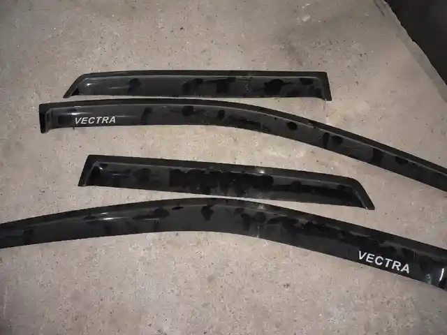 Ветровик на Ореl Vectra B, Худжанд