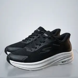 Кроссовки Skechers, Душанбе