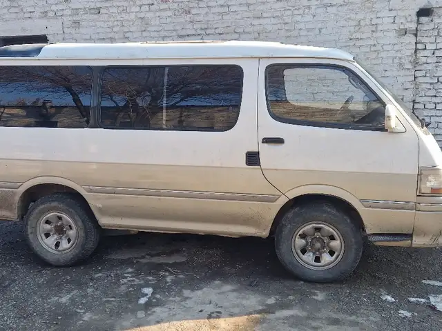 Микроавтобус Toyota, 1995, Душанбе