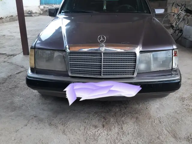 Mercedes-Benz W124