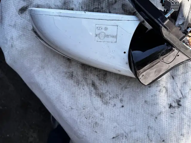 Боковое зеркало, Худжанд