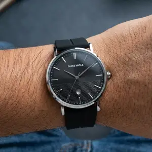 Соат Duke Nicle, Душанбе