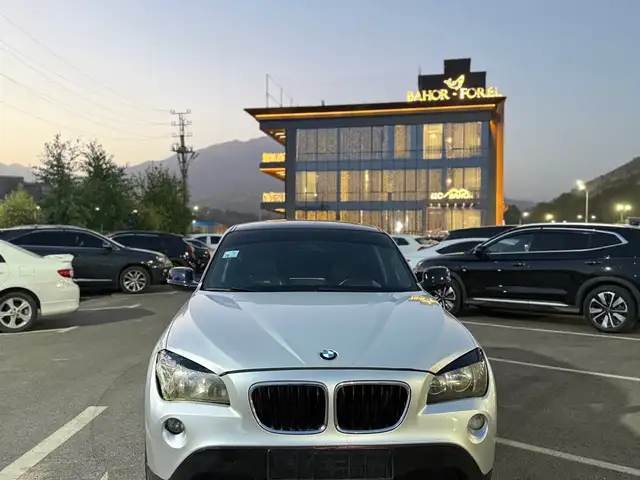 BMW X1, 2010, Душанбе - 7
