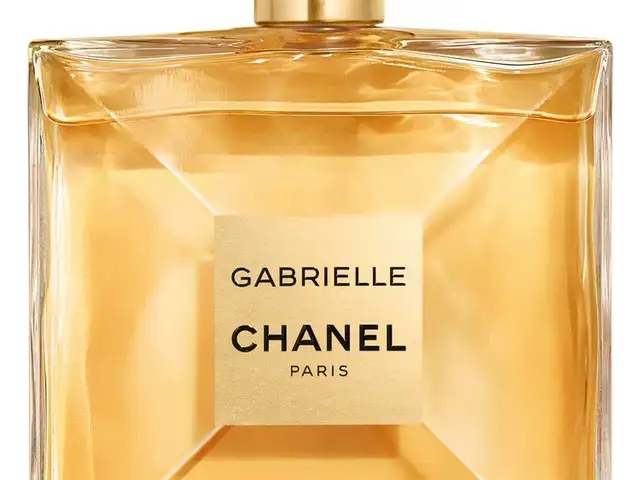 Духи Gabrielle EssenceChanel, Душанбе
